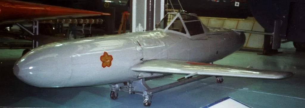 Un avion Yokosuka MXY7 Ohka