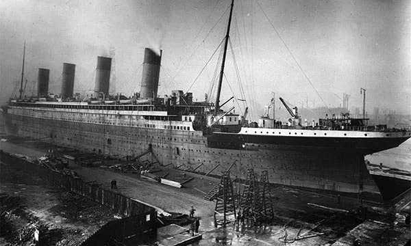 RMS Titanic în construcție