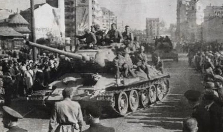 Trupele sovietice în București