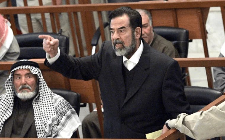 19 octombrie 2005: începe procesul lui Saddam Hussein