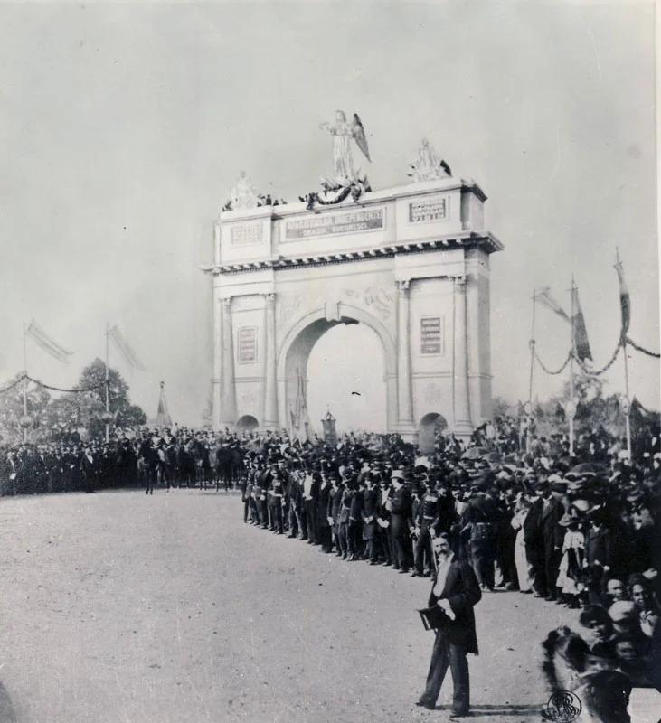 Intoarcerea victorioasa in Bucuresti a armatei romane